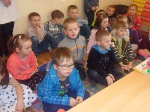 Spotkanie uczniów klasy 1A z przedszkolakami.