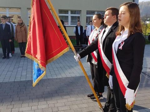 "Rekord dla Niepodległej" -  Zaśpiewaliśmy razem Mazurka Dąbrowskiego.