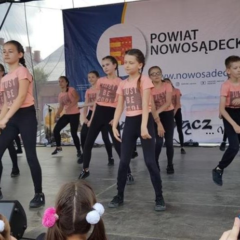 SP 1 na Wojewódzkim Festiwalu Zespołów Artystycznych