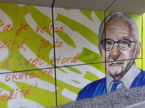 SP 1 w projekcji „Jednego życia”