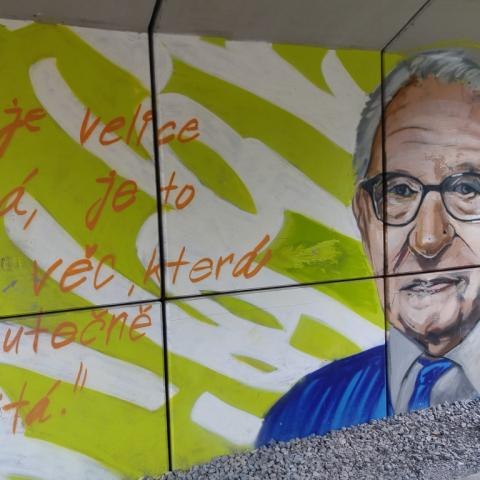 SP 1 w projekcji „Jednego życia”