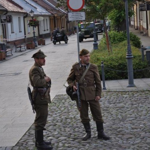 Strzały z karabinów i wybuchy granatów w Starym Sączu 3 czerwca 2016 w piątek wieczorem i sobotę. - 6 Poszukiwanie Pierścienia  św. Kingi.