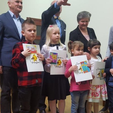 I miejsce dla ucznia klasy 2d SP1 w Starym Sączu w konkursie plastycznym "Żonkilowa kartka"