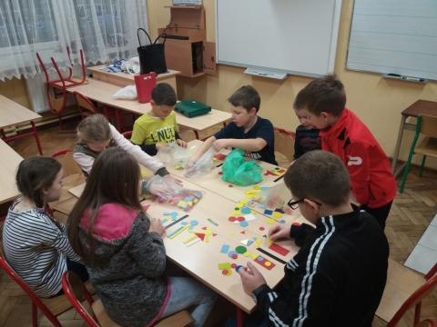 Zajęcia rozwijające z matematyki w klasach trzecich